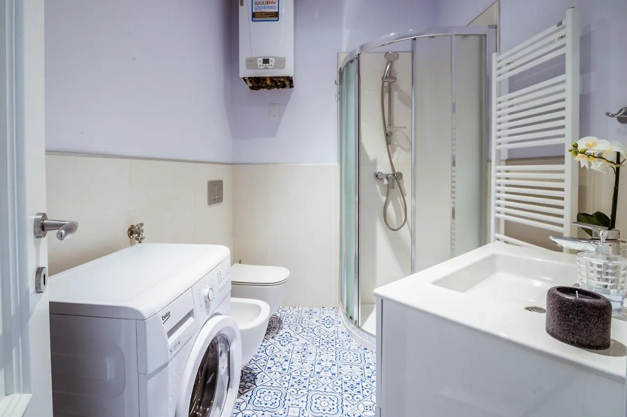 Sanremo Grand Central Apartment 0*,